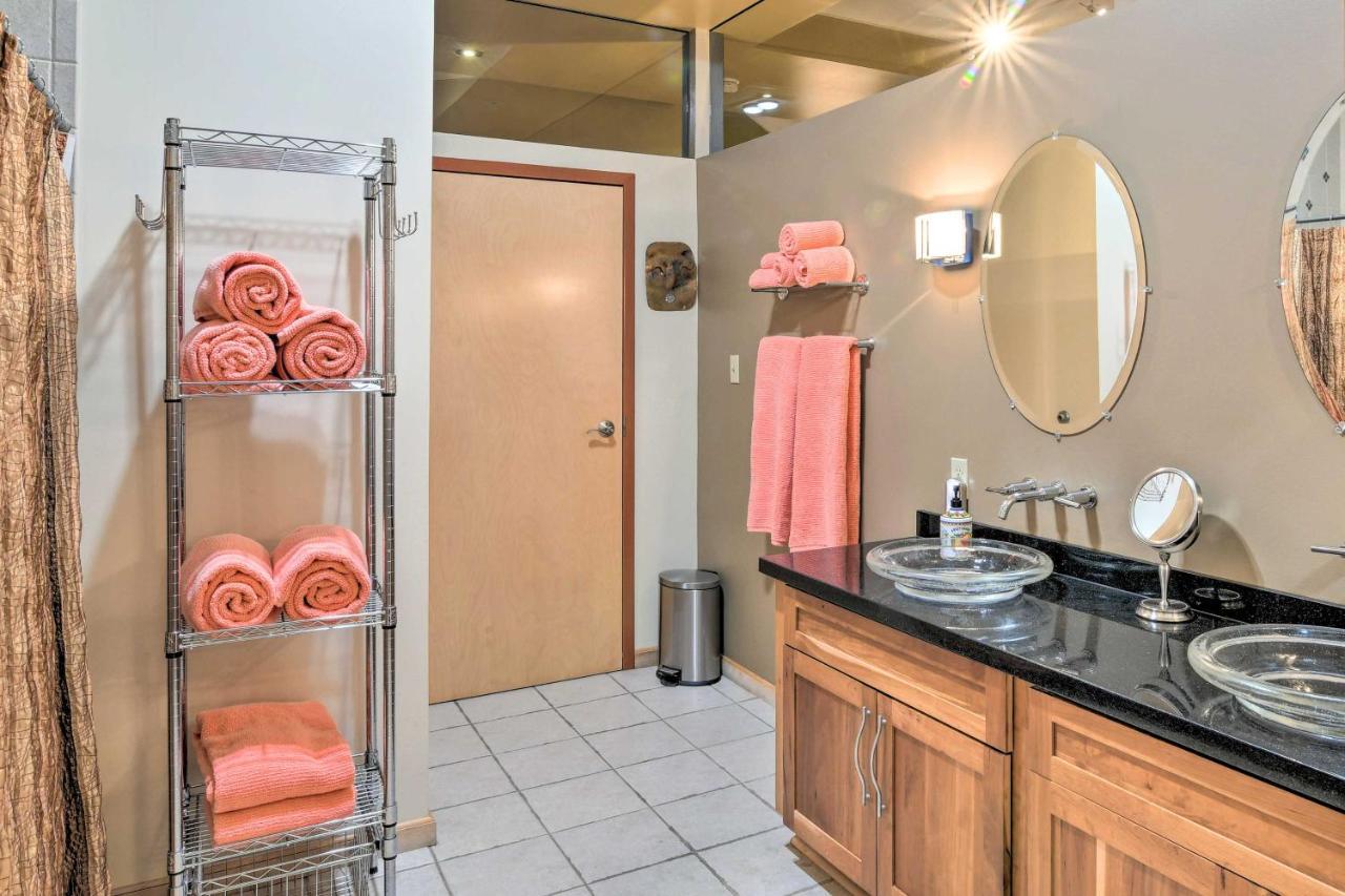 Idyllic Dtwn Anchorage Condo With Fireplace! Dış mekan fotoğraf